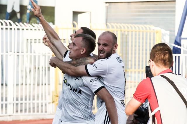 亚运男篮名单：曾凡博进队 周琦和李凯尔缺席