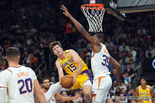 太阳负步行者4连败 利拉德低迷雄鹿不敌开拓者