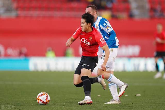 郭艾伦爆砍32分6记三分破纪录 广州大胜吉林